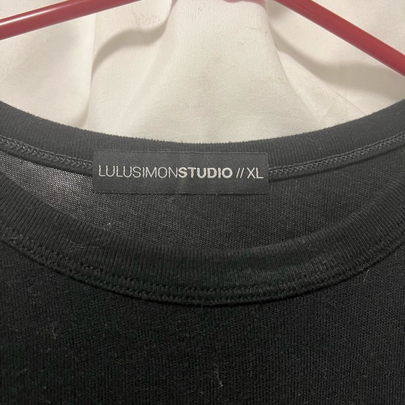 Top - Picture 2 of 2